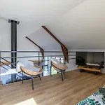 Family Farm At The Foot Of Auvergne Volcanoes Hébergement de vacances *