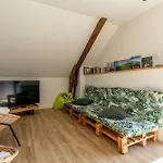 Family Farm At The Foot Of Auvergne Volcanoes Hébergement de vacances