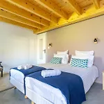 Family Farm At The Foot Of Auvergne Volcanoes Hébergement de vacances