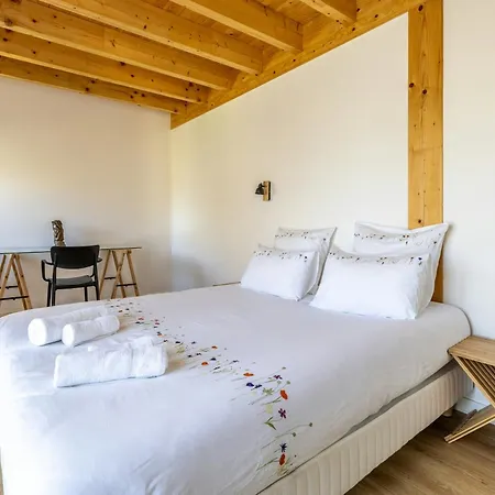 Family Farm At The Foot Of Auvergne Volcanoes * Rochefort-Montagne